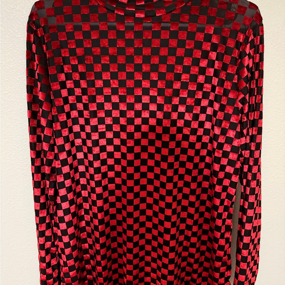 Women’s Red and Black Checkered Long-Sleeve Blouse
